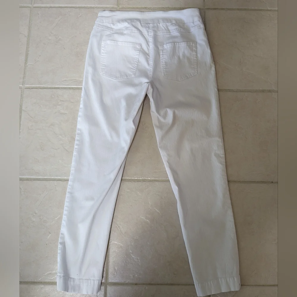 Slim-sations Crop Pants - Picture 4 of 5